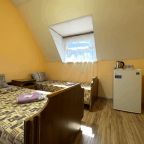 Номер (Стандарт мансардный с 2 односпальными кроватями), База отдыха Эльбрус