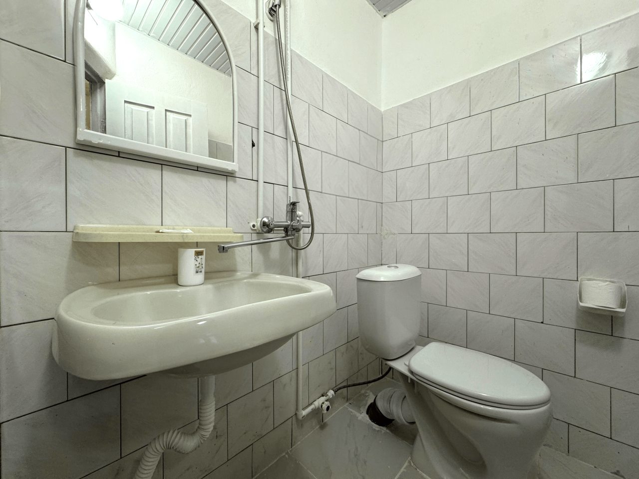 Номер (Стандарт мансардный с 2 односпальными кроватями), База отдыха Эльбрус