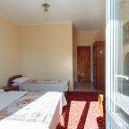 Трехместный (Трехместный номер с балконом), Гостевой дом Урал