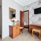 Семейный (Семейный номер с двумя спальнями), Гостевой дом Грант by Sun City Hotels