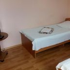 Двухместный (Двухместный номер с 2 отдельными кроватями и общей ванной комнатой), Гостевой дом На улице Мимоз 9