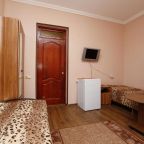 Трехместный (Трехместный номер с собственной ванной комнатой), Гостевой дом На улице Мимоз 9