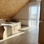 Трехместный (Мансардный номер с двуспальной кроватью и креслом-кроватью), Гостевой дом Мантарини