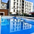 Бассейн с подогревом, Гостевой дом Мантарини