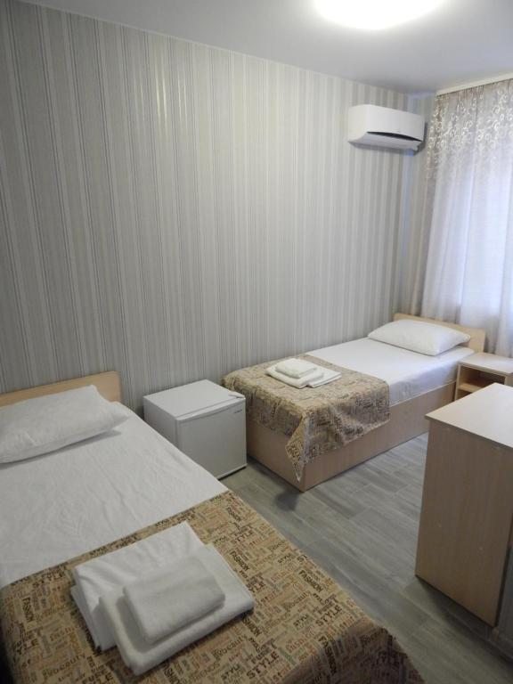 Двухместный (Комфорт с раздельными кроватями) мини-отеля Мантарини, Адлер