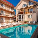 Открытый плавательный бассейн, Гостевой дом Семь Ветров