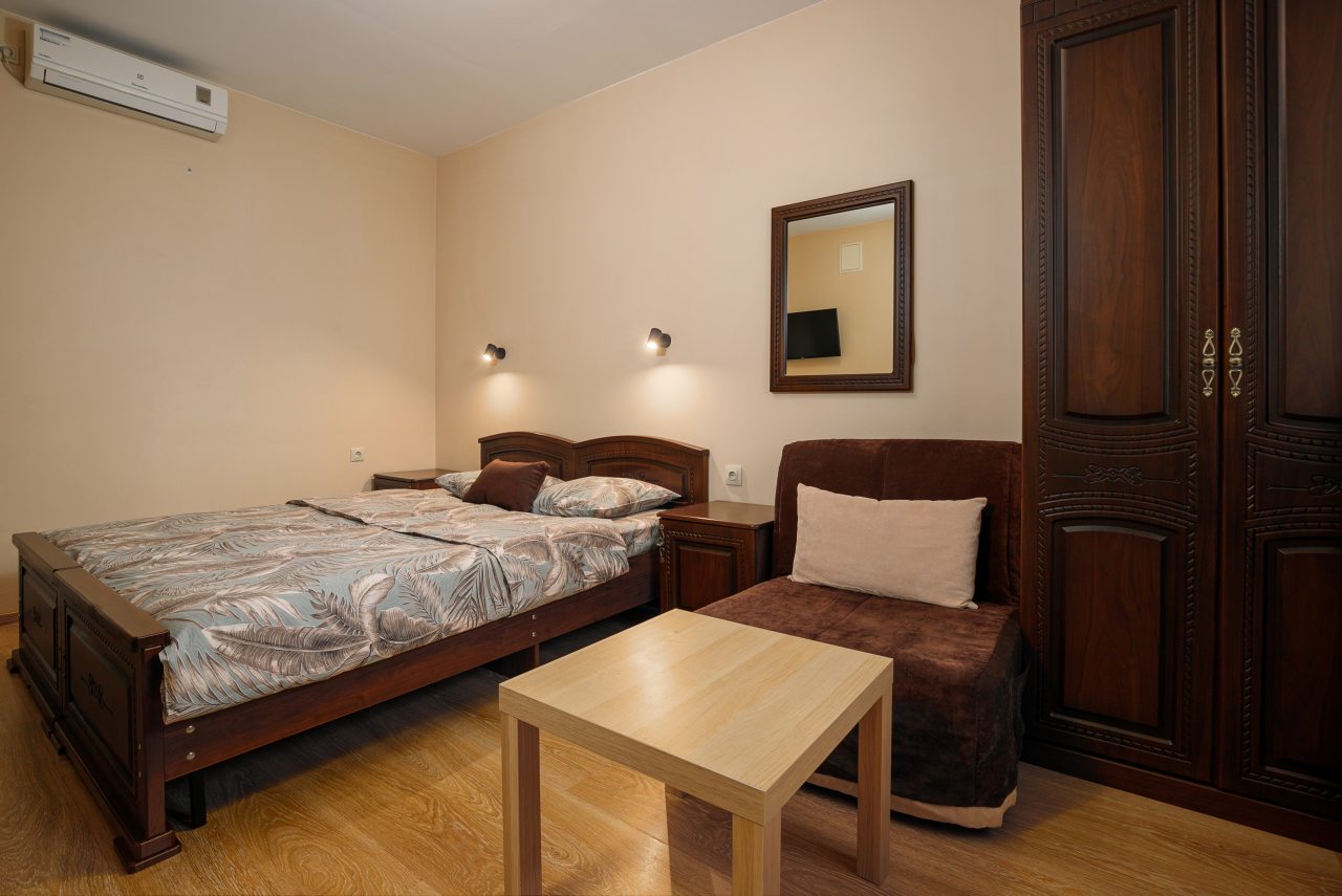 De Luxe (Делюкс), Гостевой дом Семь Ветров