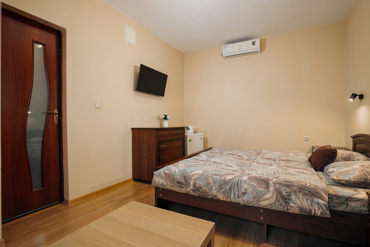 De Luxe (Делюкс), Гостевой дом Семь Ветров