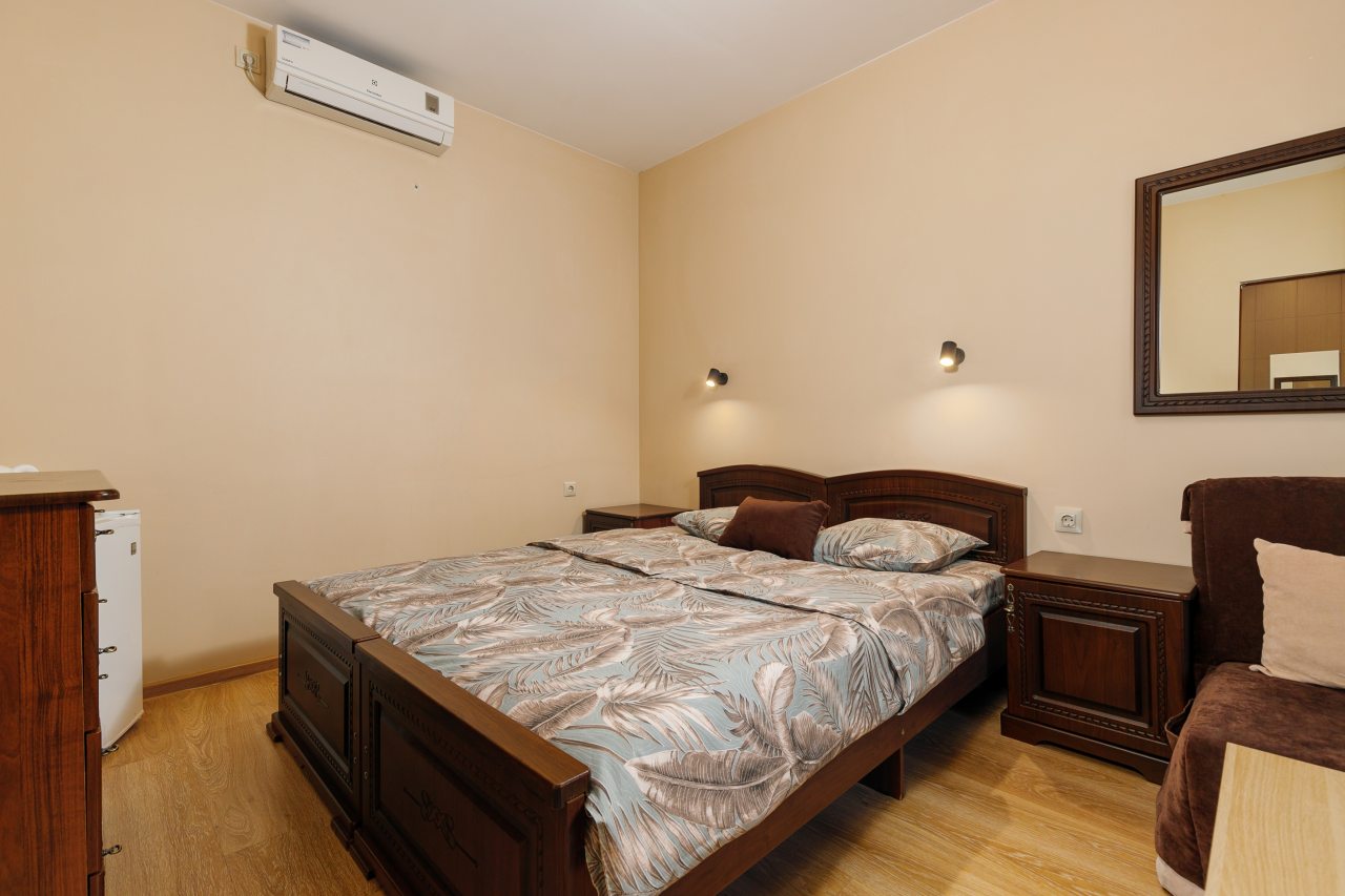 De Luxe (Делюкс), Гостевой дом Семь Ветров