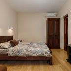 De Luxe (Делюкс), Гостевой дом Семь Ветров