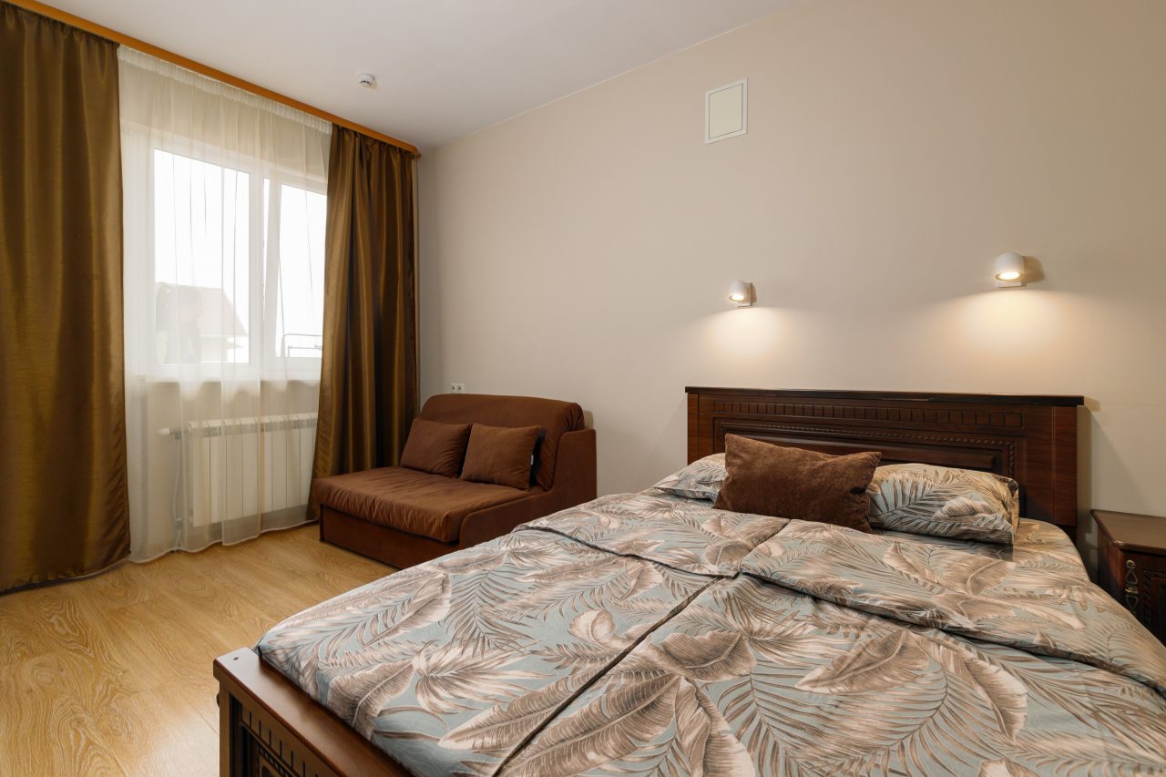 De Luxe (Делюкс), Гостевой дом Семь Ветров