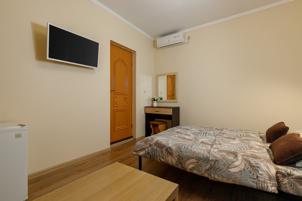 De Luxe (Делюкс), Гостевой дом Семь Ветров