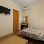 De Luxe (Делюкс), Гостевой дом Семь Ветров