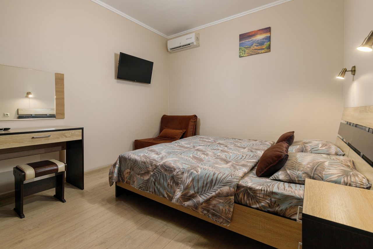 De Luxe (Делюкс), Гостевой дом Семь Ветров