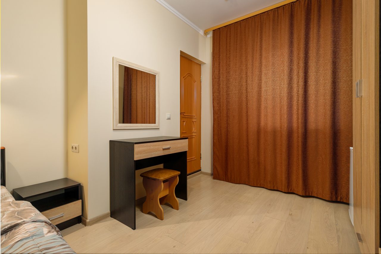 De Luxe (Делюкс), Гостевой дом Семь Ветров