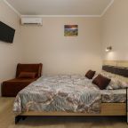 De Luxe (Делюкс), Гостевой дом Семь Ветров