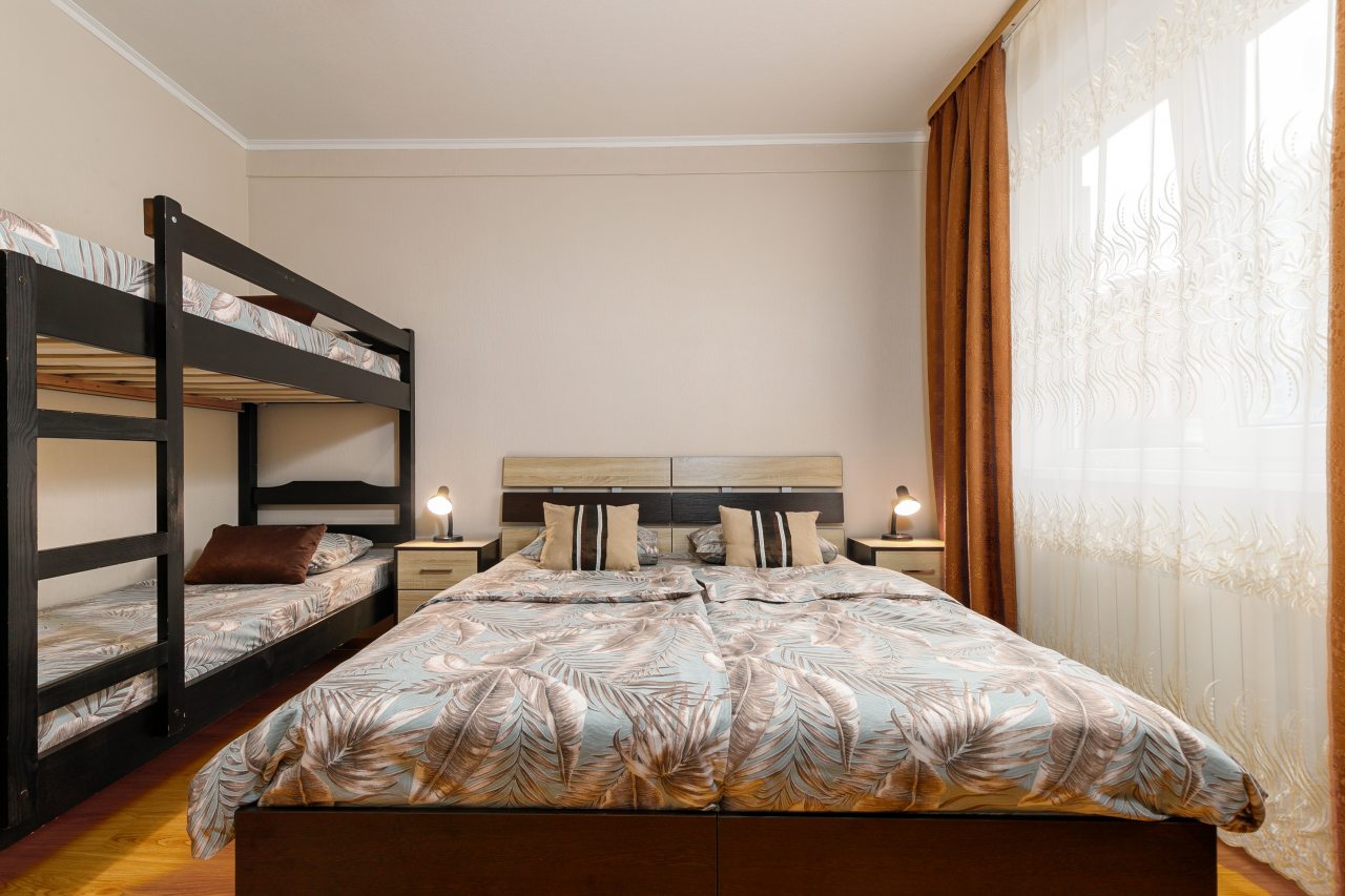 Семейный, Гостевой дом Семь Ветров