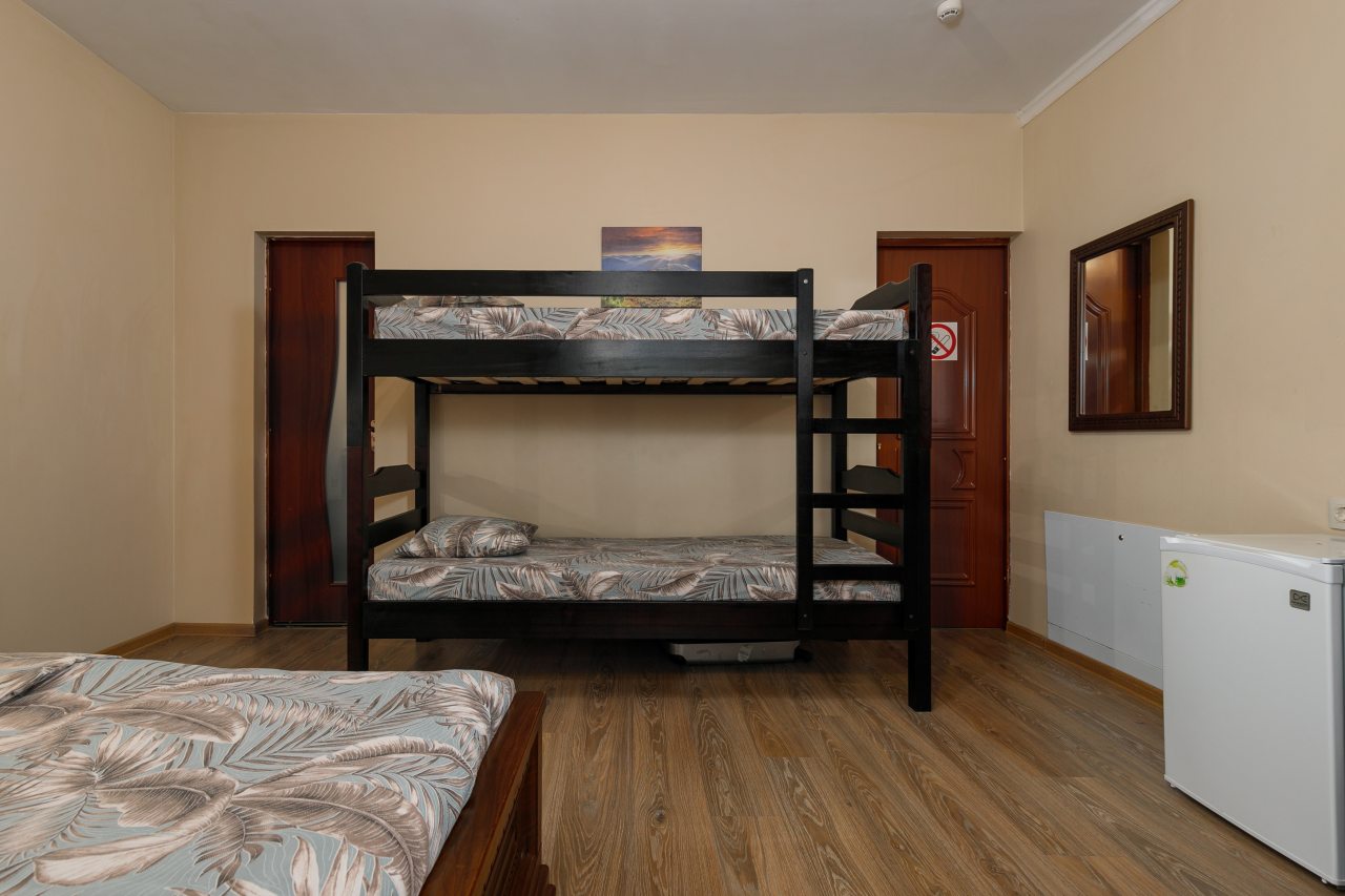 Семейный, Гостевой дом Семь Ветров