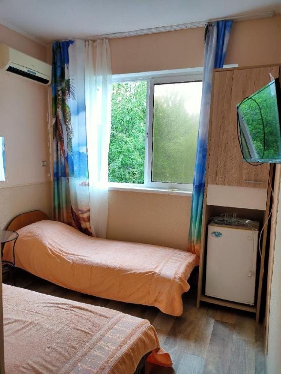 Двухместный (Бюджетный двухместный номер с 1 кроватью или 2 отдельными кроватями) гостевого дома Эллинг Солнечный, Лоо