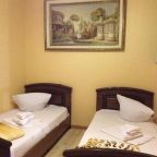 Сьюит (Улучшенный трехместный номер), Гостевой дом Аида на Фермерском