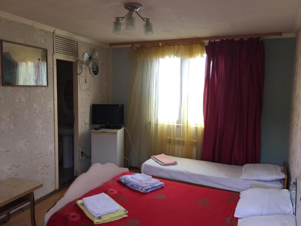 Сьюит (Улучшенный трехместный номер), Гостевой дом Аида на Фермерском