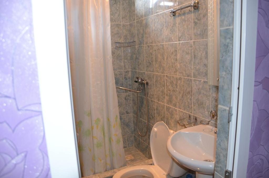 Двухместный (Двухместный номер с 1 кроватью и балконом), Гостевой дом Валентина на Богдана Хмельницкого