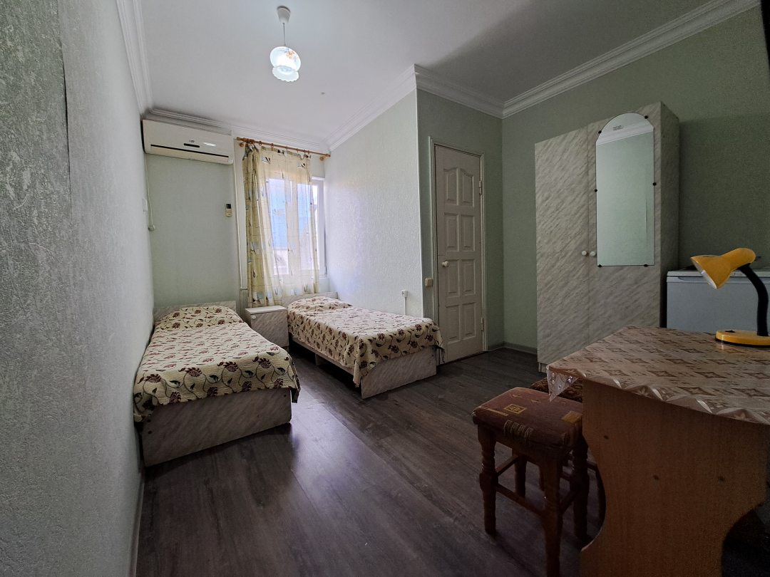 Двухместный (Двухместный стандарт с двумя односпальными кроватями) гостевого дома Максон на Свердлова, Адлер