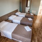 Трехместный (Трехместный номер с душем), Мини-отель Глобус