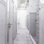 Ванная комната в хостеле Молодой, Сочи