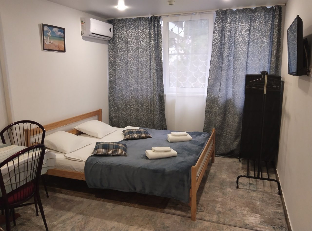 Двухместный (Двухместный с одной двух спальной кроватью) отеля Моё Море, Сочи