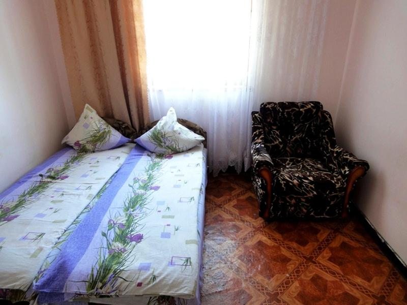 Двухместный (Номер эконом-класса с 2 отдельными кроватями) гостевого дома Якорь, Лоо