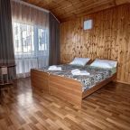 Двухместный (Двухместный номер с 2 отдельными кроватями и балконом.), Гостевой дом Звезда