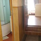 Апартаменты (Апартаменты), Гостевой дом Изумруд