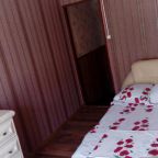 Апартаменты (Апартаменты), Гостевой дом Изумруд