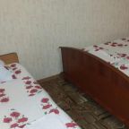 Апартаменты (Апартаменты), Гостевой дом Изумруд