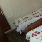 Апартаменты (Апартаменты), Гостевой дом Изумруд