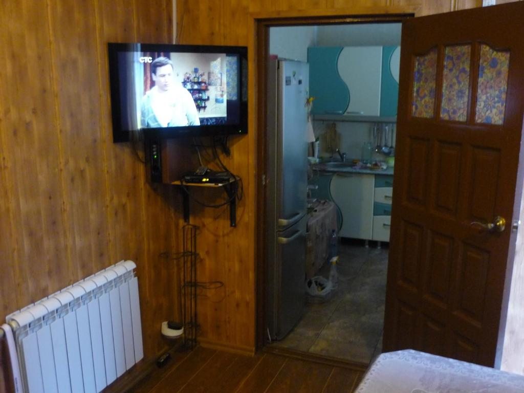 Апартаменты (Апартаменты), Гостевой дом Изумруд