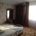 Трехместный (Трехместный номер с собственной ванной комнатой), Гостевой дом Изумруд