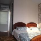 Трехместный (Трехместный номер с собственной ванной комнатой), Гостевой дом Изумруд