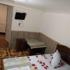 Двухместный (Двухместный номер с 2 отдельными кроватями и душем), Гостевой дом Изумруд