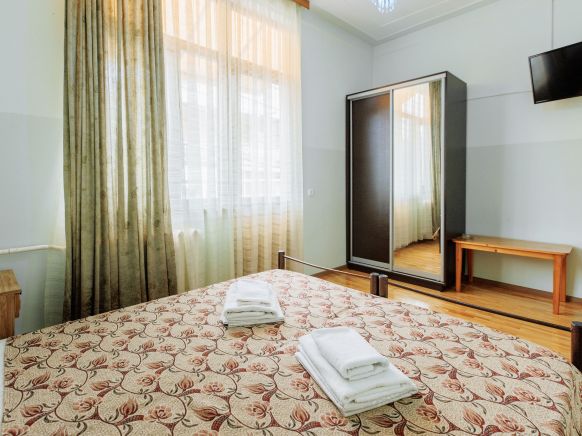 Фотография номера гостевого дома Лазурь Аллама групп