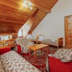 Номер (Эконом | семейный | мансарда), Отель Лазурь Аллама групп