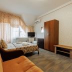 Трехместный (Комфорт | балкон), Отель Лазурь Аллама групп