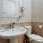 Трехместный (Комфорт | балкон), Отель Лазурь Аллама групп
