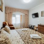 Четырехместный (Стандарт у бассейна), Отель Лазурь Аллама групп