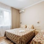 Шестиместный (Люкс | двухкомнатный | балкон), Отель Лазурь Аллама групп