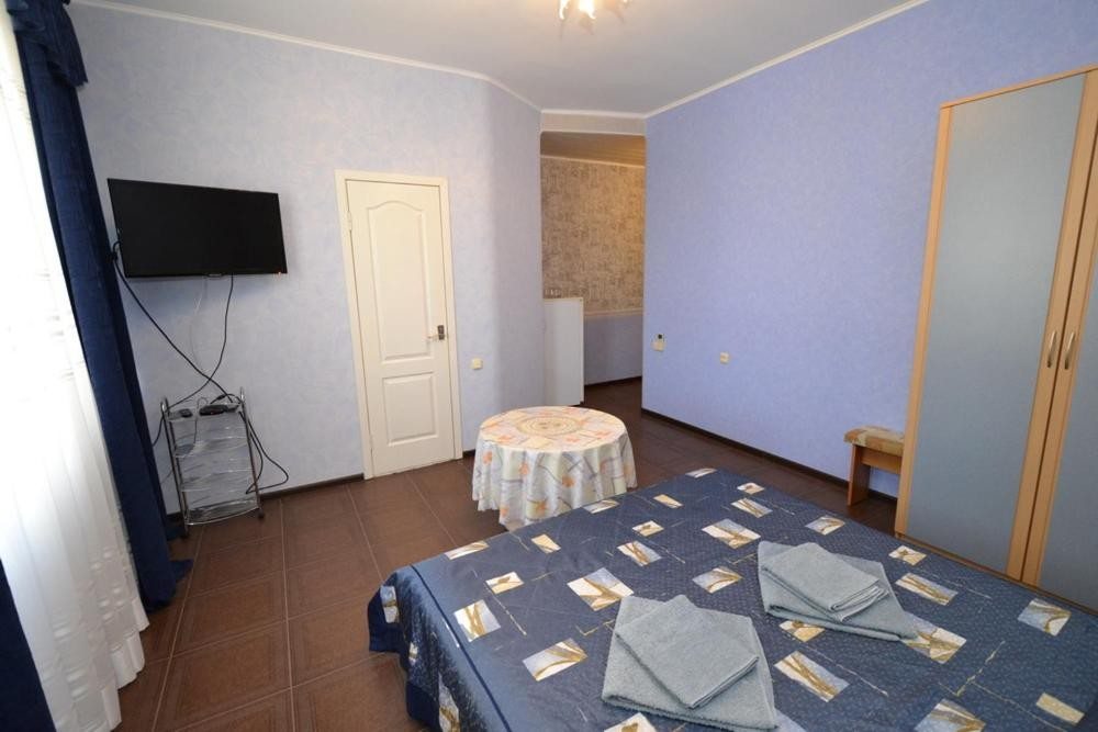 Двухместный (Двухместный номер с 1 кроватью и собственной ванной комнатой) гостевого дома На Первомайской, Анапа