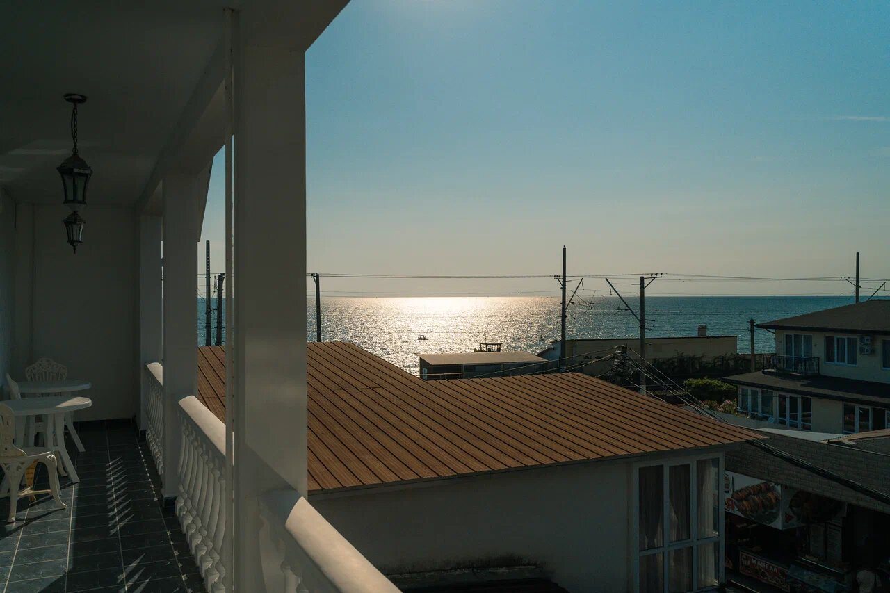 Вид на море, Гостевой дом Миран