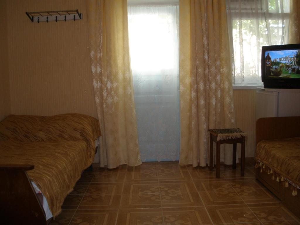 Четырехместный (Четырехместный номер 