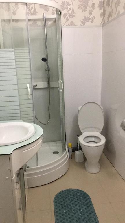 Четырехместный (Четырехместный номер с общей ванной комнатой) гостевого дома Фламенко, Вардане